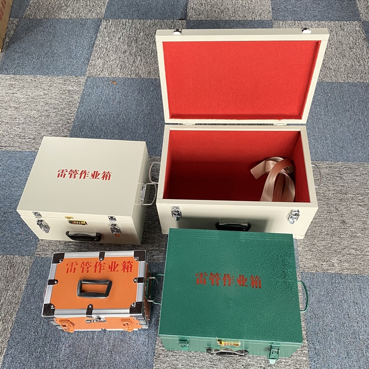 湖州爆破工程作业箱如何选择？玻璃钢与传统材质的全面对比